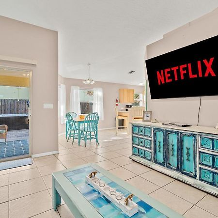 Sunset Serenity - 3Br Beach Townhome With Outdoor Patio - New Hot Tub, Steps To Ocean Fun! Мелбърн Екстериор снимка