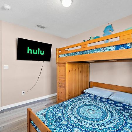 Sunset Serenity - 3Br Beach Townhome With Outdoor Patio - New Hot Tub, Steps To Ocean Fun! Мелбърн Екстериор снимка