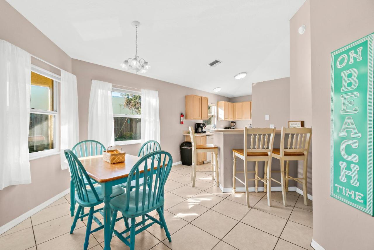 Sunset Serenity - 3Br Beach Townhome With Outdoor Patio - New Hot Tub, Steps To Ocean Fun! Мелбърн Екстериор снимка