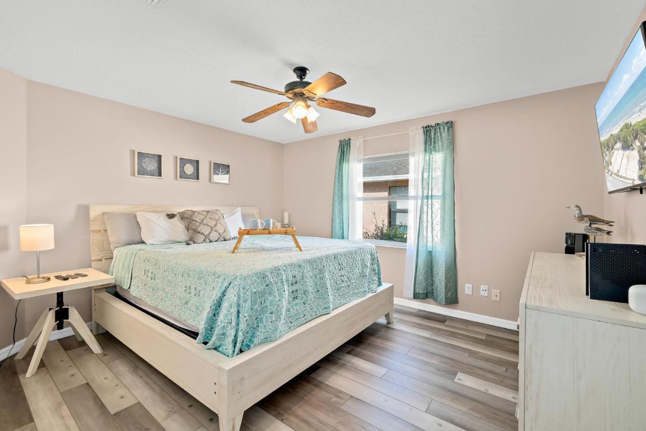 Sunset Serenity - 3Br Beach Townhome With Outdoor Patio - New Hot Tub, Steps To Ocean Fun! Мелбърн Екстериор снимка