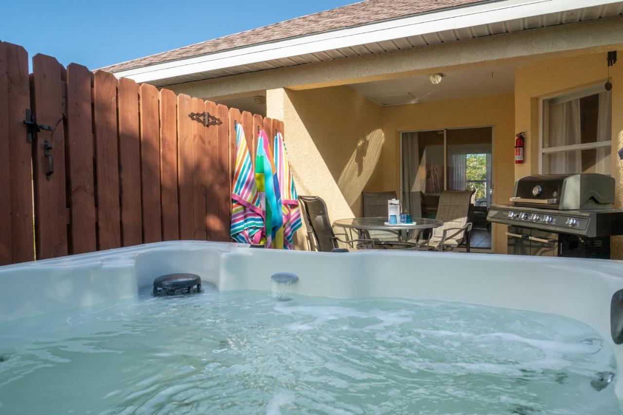 Sunset Serenity - 3Br Beach Townhome With Outdoor Patio - New Hot Tub, Steps To Ocean Fun! Мелбърн Екстериор снимка